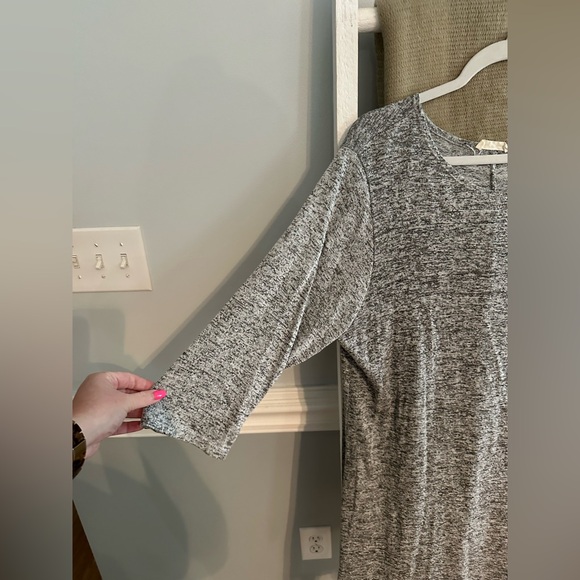 Grey dress - Picture 4 of 5